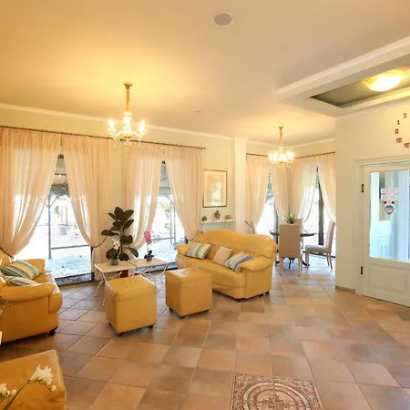 Hotel Molfetta 3*
